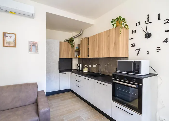 Bright 2 In Guido Monaco Daire *