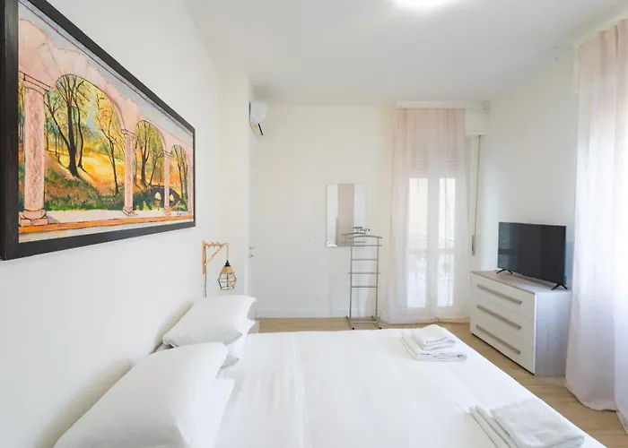 Bright 2 In Guido Monaco