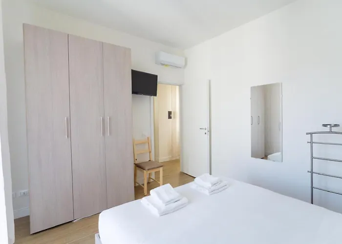 Bright 2 In Guido Monaco